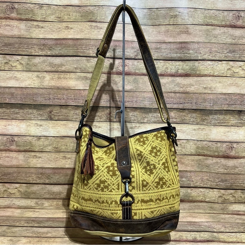 Myra B Green Feevor Shoulder Bag